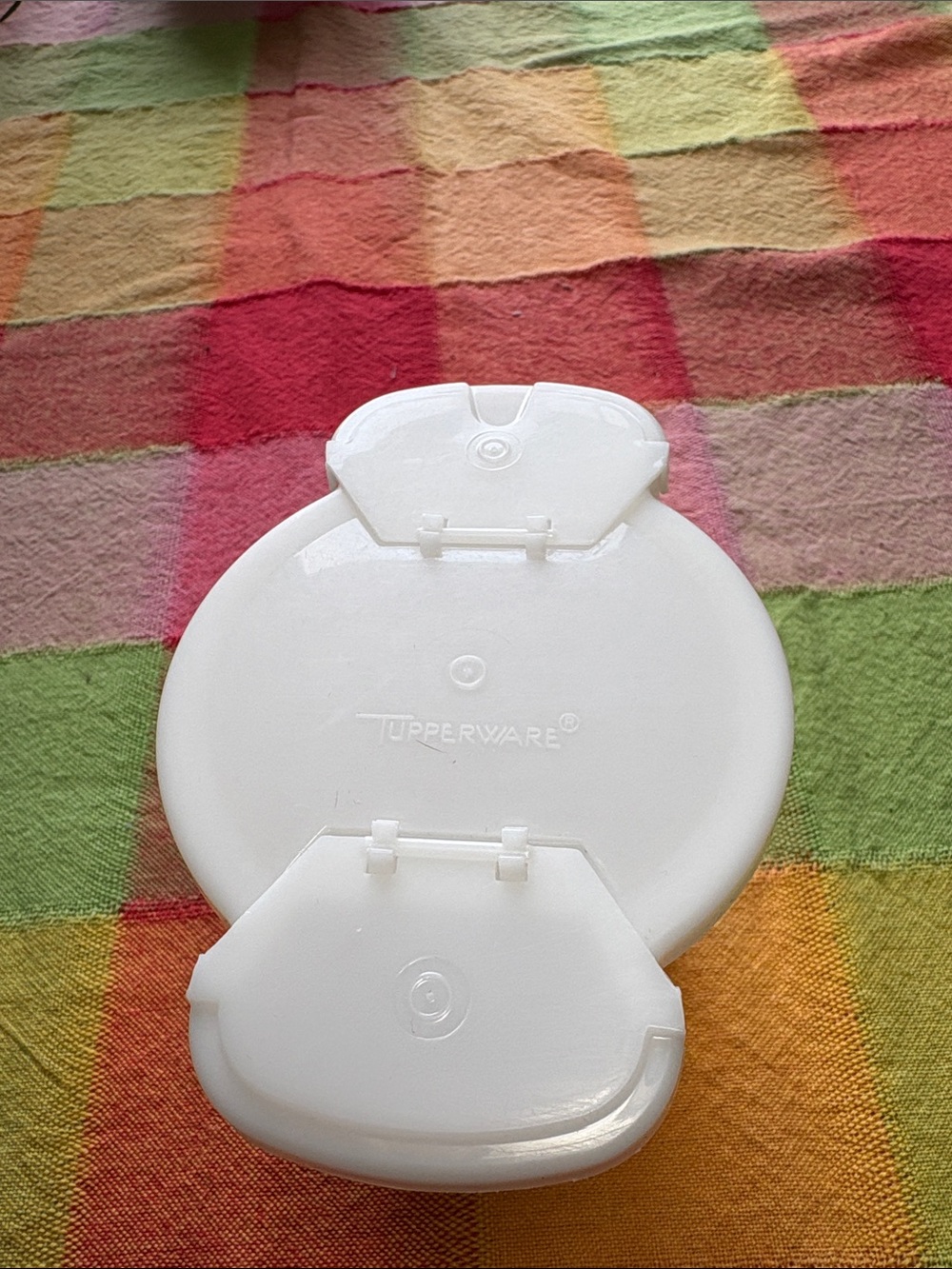 Vintage Tupperware Sugar Container - Picture 2 of 6
